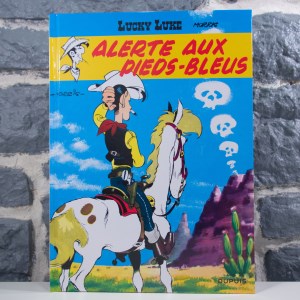 Lucky Luke 10 Alerte aux Pieds-Bleus (01)